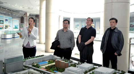 国家发改委研究所领导调研以岭