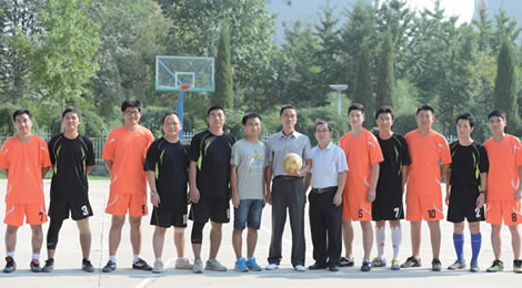 国际制药队获五人制足球比赛冠军