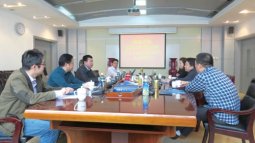 朝鲜客商到以岭洽谈合作