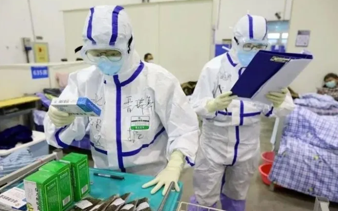 连花清瘟胶囊（颗粒）获批新适应症！可用于治疗新冠肺炎轻型、普通型患者